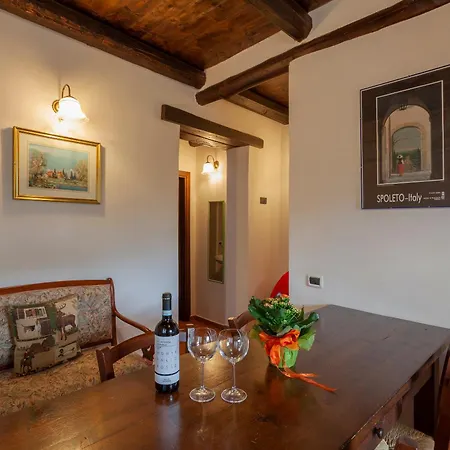 Agriturismo Collelignani Фермерский дом Сполето