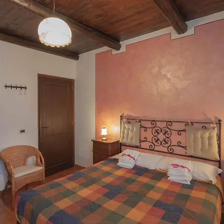 Collelignani Farm stay