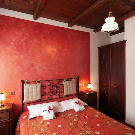 Collelignani Farm stay *